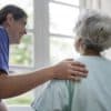 Cuidados auxiliares de enfermería en geriatría