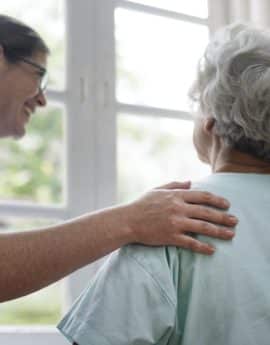 Cuidados auxiliares de enfermería en geriatría