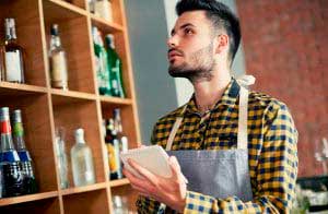 Actividades propias de la apertura diaria de establecimientos comerciales