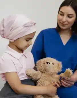CUIDADOS AL NIÑO CON CÁNCER